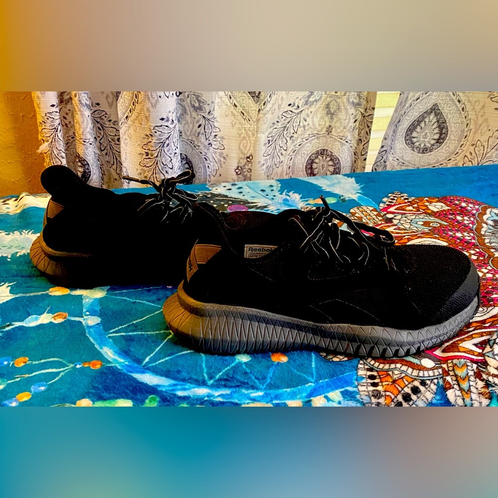 Reebok composite toe work shoes